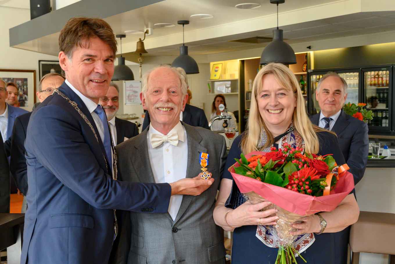 Terry Gill appointed Officer in the Order of Oranje-Nassau after his farewell lecture at Netherlands Defence Academy